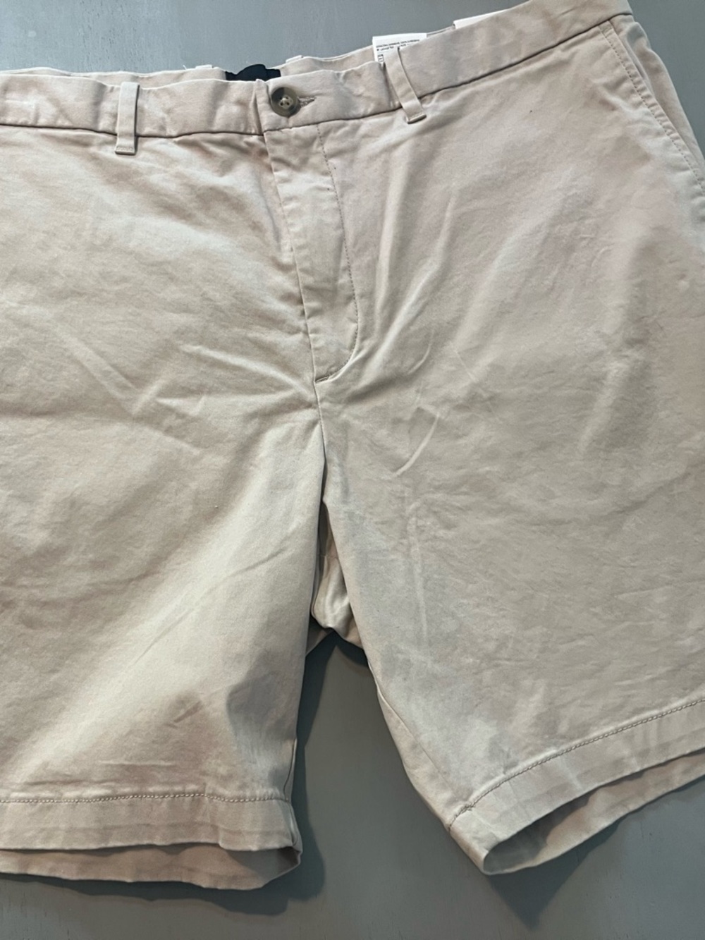 NWT H&M Men's Regular Fit Chino Shorts - Khaki Beige. Size 38